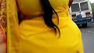 Big Booty Indian Aunty