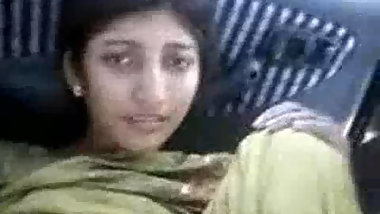 Indian Girl Shows Her Hairy Pussy For A Free Ride