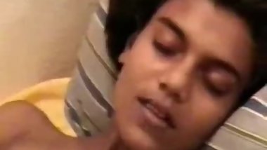 Indian amateur gets naughty with her BF