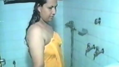 Aunty Bath And Sex Enjoy