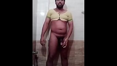Indian big dick daddy in ladies blouse