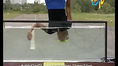 Indian women breathholding contest