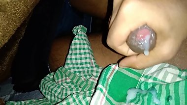 Indian teen Boy Masturbating and Cumming a load on bed
