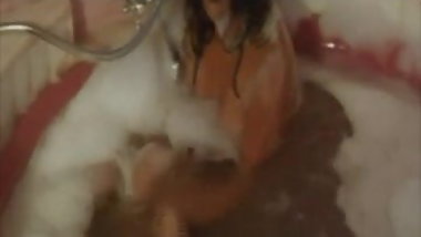 Hot indian Aunty bath boobs show