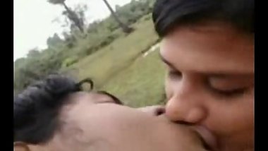 INDIAN - Gf Passionate Kissing