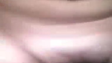 Indian College Girl Maanyta Fucking with her BF - DesiBate.com