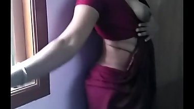 Indian Bhabi Showing Her Assets