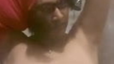 Girl sent  clip to her boyfriend