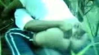 SEX IN PUBLIC  HIDDEN CAM--MIDDLE EAST