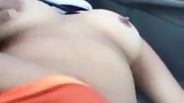 Girl Horny n fingering incar with Bf