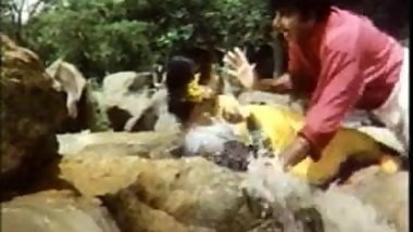 licking banupriya