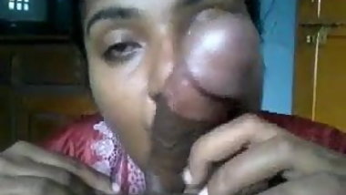 Indian maid hot sucking hubby's cock