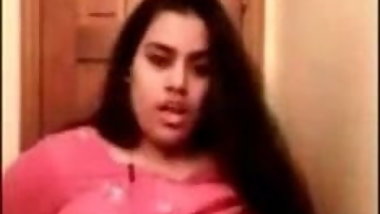 Horny Sexy Paki Teen Is Exposing Her Huge Boobs On Skype