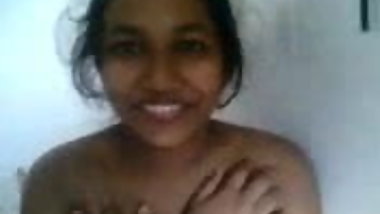 Sri Lankan Boobs