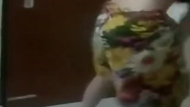 Latest Super Hot Desi Wife Nude Striptease Dance in Hindi-Engine ki Siti