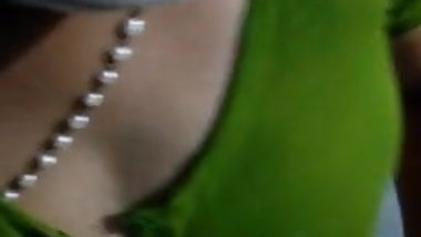 Tamil anuty show her body