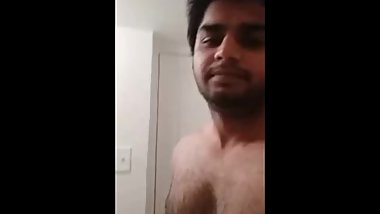 Indian Citizen Nikhil Kumar Kalavakolanu WAS JERCKING COCK ON CAM