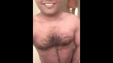 CRAZY INIDAN Ganesh Pillai JERCKING HIS DICK ON CAMERA