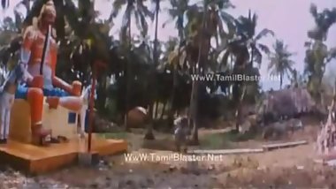 indian Woman brutally stomp man