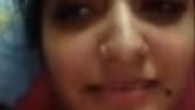Hot Desi College Girl Stripping Nude n Masturbating