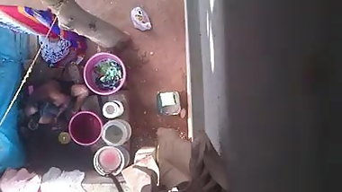 Kannada neighbour aunty bathing