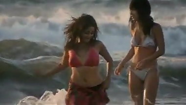 Indian actress wet transparent nipple show