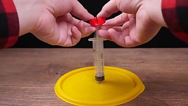 10 UTTERLY USEFUL HACKS EVERYONE NEEDS TO KNOW