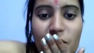 slut bhabhi show pussy on cam