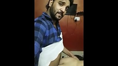 Desi girl sex in hotel
