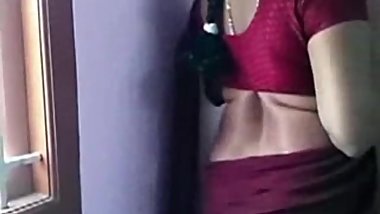 Boobs show