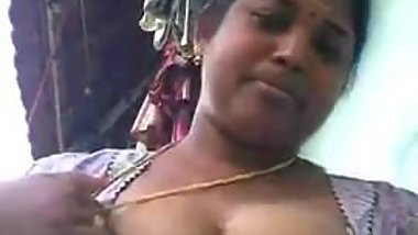 Indian Aunt exposing her big Melons