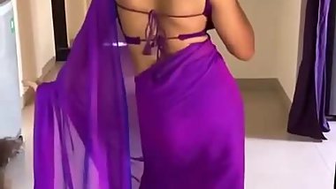 Famous bhabhi Harshita seductive dance in Saree- Woow