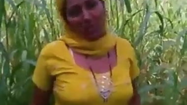 Indian Punjabi girl Fucked In Open Fields In Amritsar