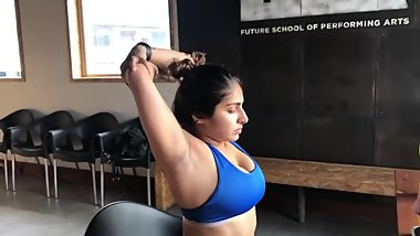 yoga armpit show