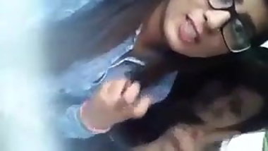 UK Paki girls love fingers in pussy