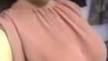Side Boobs - Indian MILF