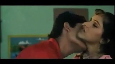 Reshma exposing boobs at early age