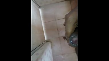 Sunday workout in bathroom