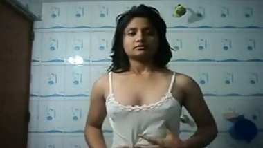 Horny sexy Indian recording herself for her boyfriend short clip no sex