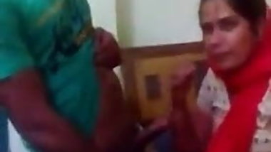MAST AUNTY