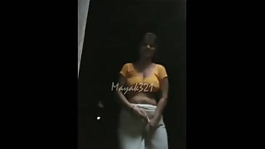 AUNTY NE NANGA VIDEO BANYA