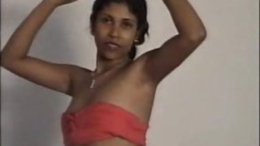 desi show boobs