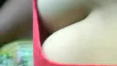 Hot Boobs in Indian Bus captured hiddenly