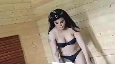 Rakhi Sawant changing clothes