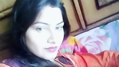 Indian desi Bhabhi ki dodh malai