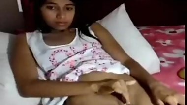 Sweet Indian college girl masturbates using her fingers - DesiBate.com