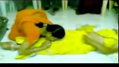 indian auntys doing a dirty dancing