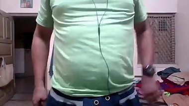 Indian daddy sandy getting naughty on cam