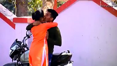 Indian outdoor kissing and boobs pressing