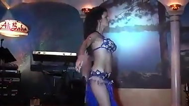 Belly dance